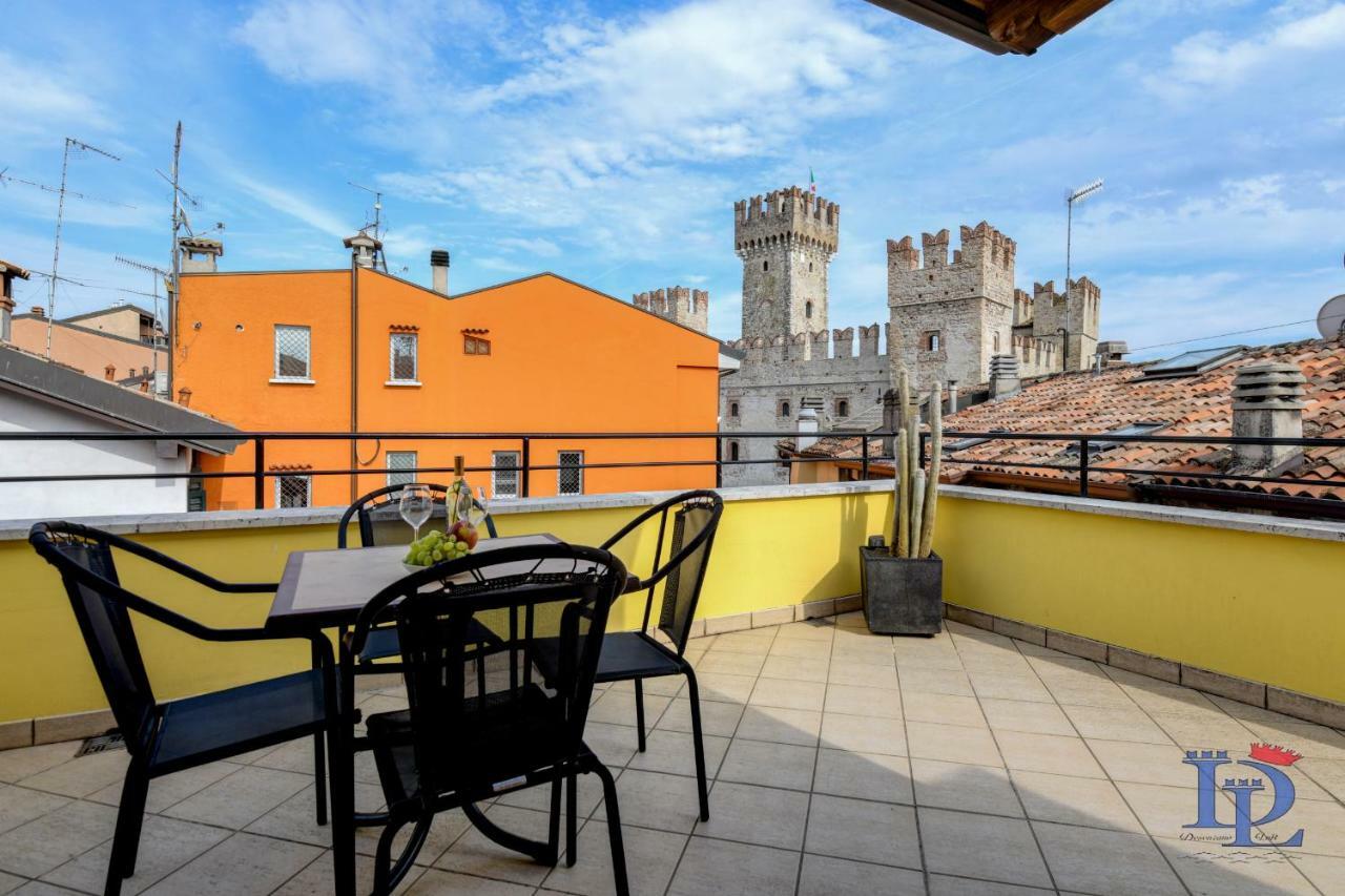 Desenzanoloft Official Partner Marriott Homes & Villas -Penthouse Never Say Never Sirmione Castle View Extérieur photo